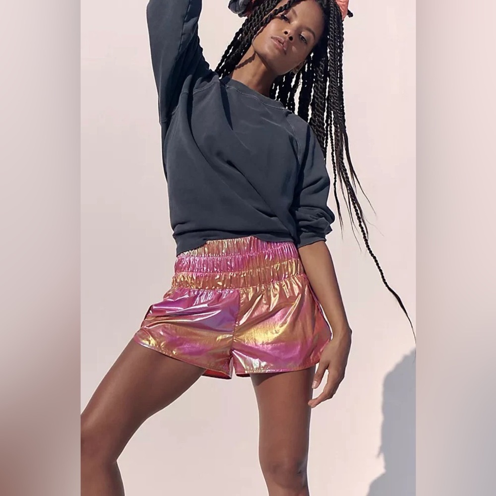 Metallic Pink Way home shorts☀️🌅
